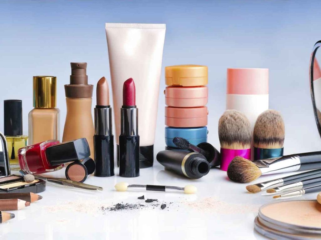 Lenora cosmetics